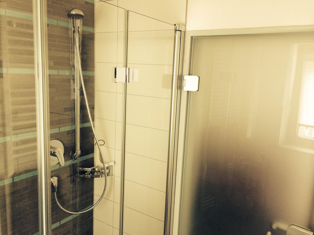 Ferienwohnung Bluetenweg Kluftern Фридрихсхафен Экстерьер фото