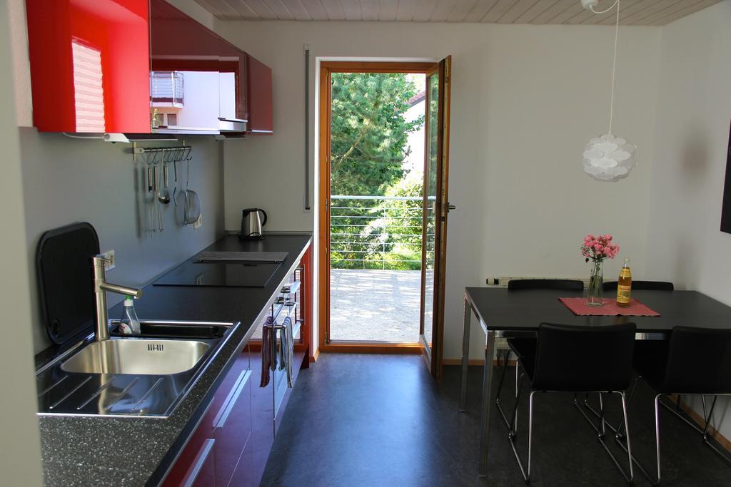 Ferienwohnung Bluetenweg Kluftern Фридрихсхафен Номер фото