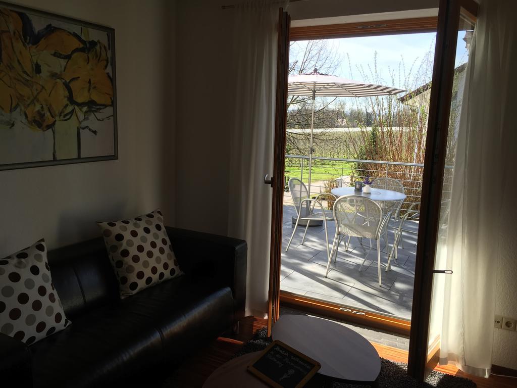 Ferienwohnung Bluetenweg Kluftern Фридрихсхафен Номер фото